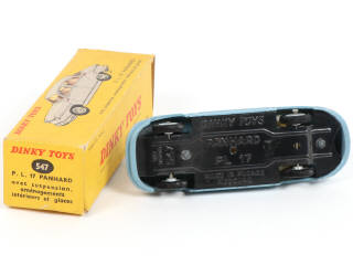 Lot 337 - DINKY TOYS (FRANCE) (1)