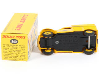 Lot 352 - DINKY TOYS (FRANCE) (1)