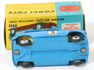Lot 206 - CORGI TOYS (GB) (1)
