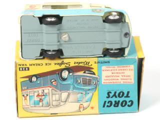 Lot 218 - CORGI TOYS (GB) (1)
