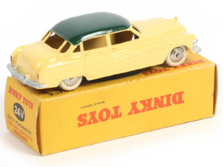 Lot 331 - DINKY TOYS (FRANCE) (1)