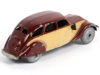 Lot 312 - DINKY TOYS (FRANCE) (1)