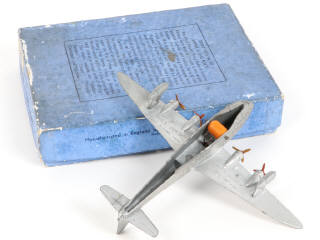 Lot 450 - DINKY TOYS (GB) (1)