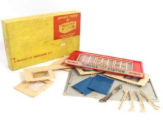 Lot 458 - DINKY TOYS (GB) (1)