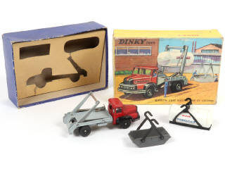 Lot 431 - DINKY TOYS (FRANCE) (1)
