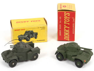 Lot 423 - DINKY TOYS (2)