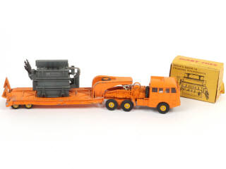 Lot 396 - DINKY TOYS (FRANCE) (1)