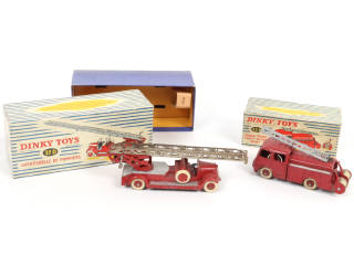 Lot 444 - DINKY TOYS (FRANCE) (2)