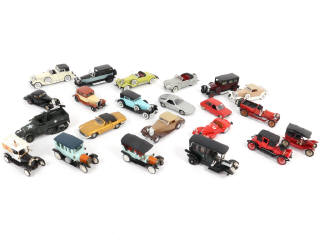 Lot 149 - DIVERS (22)