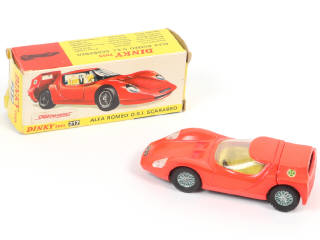 Lot 330 - DINKY TOYS (GB) (1)