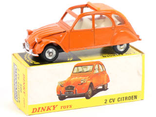 Lot 416 - DINKY TOYS (FRANCE) (1)