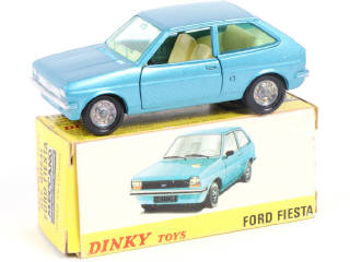 Lot 415 - DINKY TOYS (FRANCE) (1)