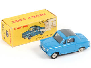 Lot 402 - DINKY TOYS (FRANCE) (1)