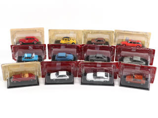 Lot 161 - DIVERS (12)