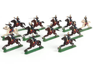 Lot 22 - DIVERS (12)
