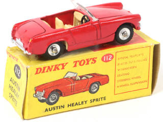 Lot 561 - DINKY TOYS (GB) (1)