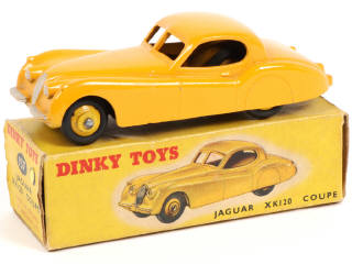 Lot 551 - DINKY TOYS (GB) (1)