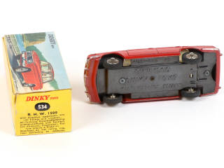 Lot 441 - DINKY TOYS (FRANCE) (1)