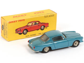 Lot 424 - DINKY TOYS (FRANCE) (1)