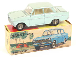 Lot 437 - DINKY TOYS (FRANCE) (1)