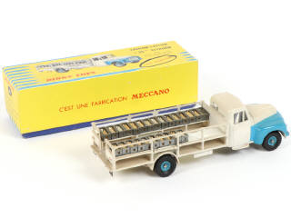 Lot 497 - DINKY TOYS (FRANCE) (1)