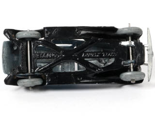 Lot 305 - DINKY TOYS (FRANCE) (1)