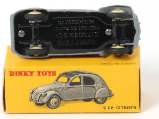 Lot 362 - DINKY TOYS (FRANCE) (1)