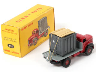 Lot 491 - DINKY TOYS (FRANCE) (1)