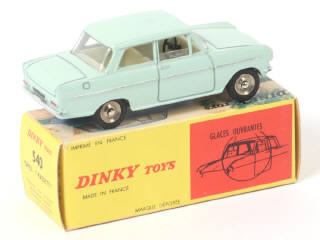 Lot 435 - DINKY TOYS (FRANCE) (1)