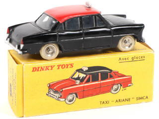 Lot 374 - DINKY TOYS (FRANCE) (1)