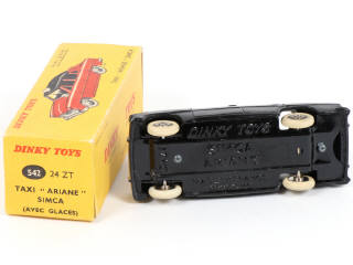 Lot 374 - DINKY TOYS (FRANCE) (1)