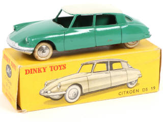 Lot 349 - DINKY TOYS (FRANCE) (1)