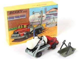 Lot 498 - DINKY TOYS (FRANCE) (1)