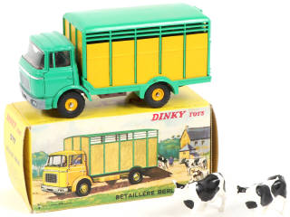 Lot 493 - DINKY TOYS (FRANCE) (1)