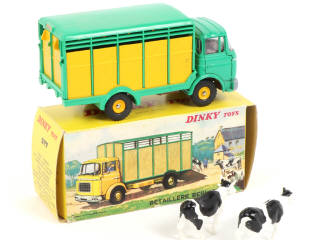 Lot 493 - DINKY TOYS (FRANCE) (1)