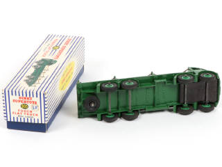 Lot 592 - DINKY TOYS (GB) (1)