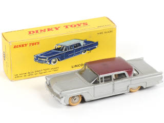 Lot 460 - DINKY TOYS (FRANCE) (1)