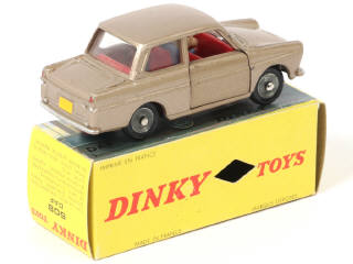 Lot 445 - DINKY TOYS (FRANCE) (1)
