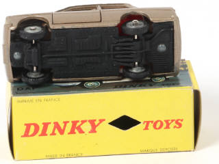 Lot 445 - DINKY TOYS (FRANCE) (1)