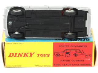 Lot 394 - DINKY TOYS (FRANCE) (1)