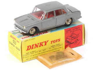 Lot 392 - DINKY TOYS (FRANCE) (1)