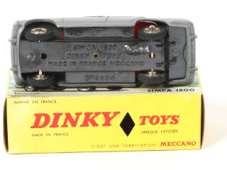 Lot 392 - DINKY TOYS (FRANCE) (1)