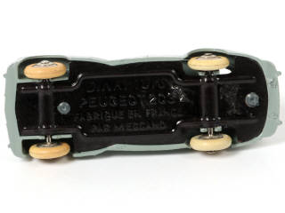 Lot 319 - DINKY TOYS (FRANCE) (2)