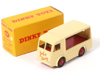 Lot 582 - DINKY TOYS (GB) (1)