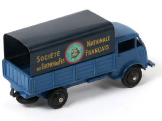 Lot 470 - DINKY TOYS (FRANCE) (1)