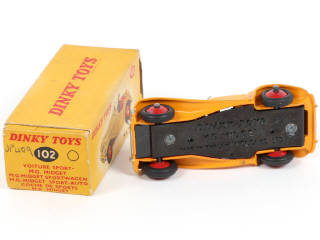 Lot 548 - DINKY TOYS (GB) (1)