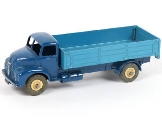 Lot 546 - DINKY TOYS (GB) (1)