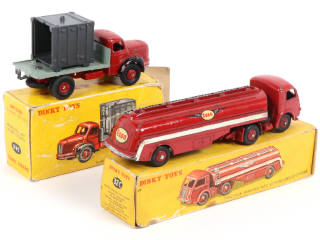 Lot 412 - DINKY TOYS (FRANCE) (2)