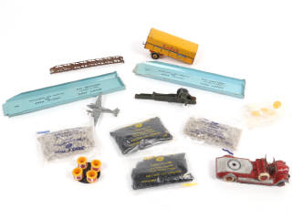 Lot 360 - DINKY TOYS (10)