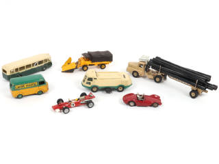 Lot 431 - DINKY TOYS (FRANCE) (7)